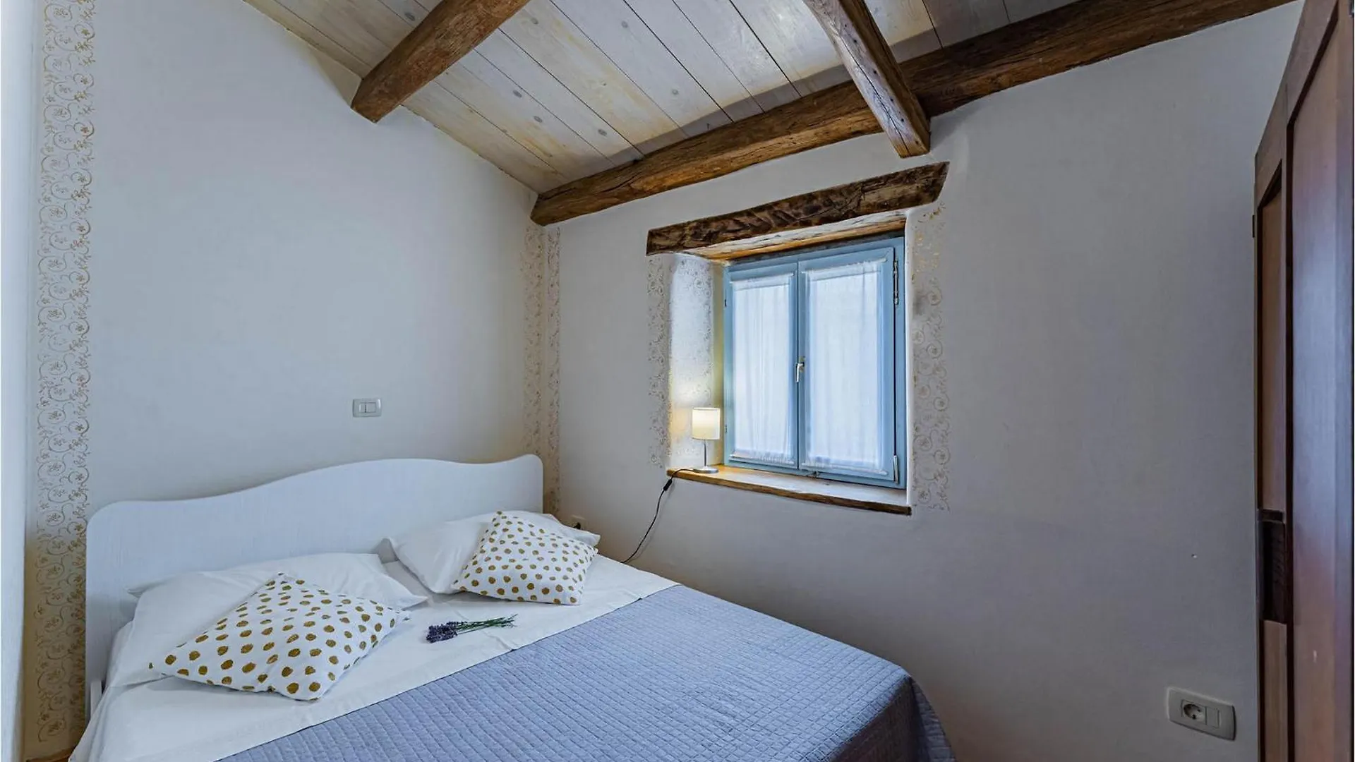 Villa Grandi Grandici 0*,